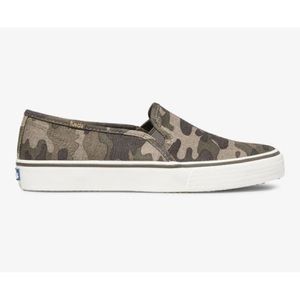 Keds Double Decker Women’s 7 Slip On Canvas Shoes Olive Camo Casual Flat Sneaker